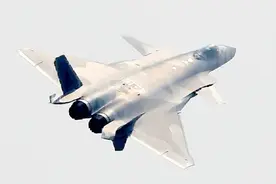 帅！歼-20、歼-10、教-10惊艳亮相航展开幕式图片