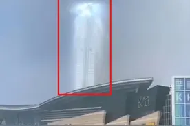 沈阳K11大厦天空突现阶梯光柱，终于找到实景了，它原来真实存在图片