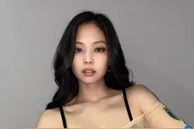 婴儿肥代表人物BLACKPINK女团成员金智妮图片