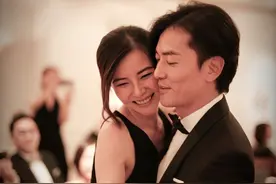 郑伊健斥资千万购地自建三层别墅，与蒙嘉慧结婚8年坚持不孕不育图片