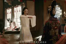 爆笑GIF图：这么漂亮的姑娘， 你们怎么忍心下手!图片