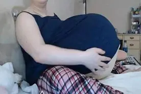 曾经被称为“葫芦娃”的全球首例七胞胎，如今长大成人，个个出众图片