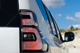 2021款丰田普拉多终于回归！新车比路虎还霸气，途昂会是对手吗？图片