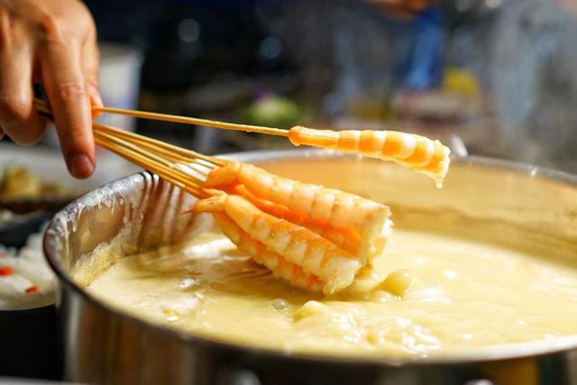 香港花胶鸡汤的做法 港式花胶鸡火锅介绍