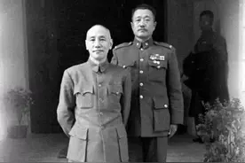 机枪往左移五米！“微操达人”蒋介石千里外指挥一个排？败得不冤图片