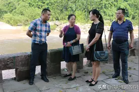 弟弟没钱结婚买房，多次求助哥哥和嫂子，嫂子：先让你哥和我离婚图片