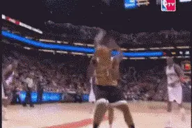 篮球场各种残暴系列——盖帽图片