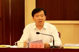 在国安部工作1年后，“老政法”接棒女信访局长图片