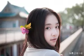 吴倩：你摸摸我衣服的布料，是不是做你女朋友的料。图片