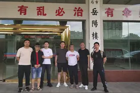 两名“开锁高手”惯犯来岳阳作案栽了图片