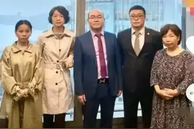 熊磊代理律师引争议，社媒被网友围攻质疑，本人没有任何回应图片