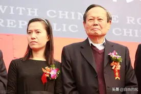 杨振宁给翁帆的情诗：你真的就是上帝恩赐的最后礼物图片