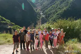 兰州石佛沟景区见到阔别已久的儿时玩伴倍感亲切图片