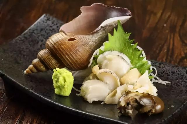 花胶响螺海底椰煲鸡 花胶响螺海底椰汤功效