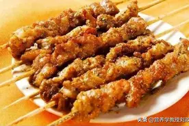 烧烤味美好吃，却有害健康，搭配吃这些食物能缓解致癌风险图片