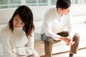 妻子心里有了别人，往往会有三个表现，丈夫看懂了就放手吧图片