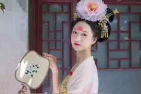 河南95后汉服妆造师：曾接到热门综艺邀约，还“考验”过杨颖、张天爱图片