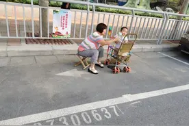 年轻人不结婚到底动了谁的奶酪？为何感觉周围的人都在逼婚生孩？图片