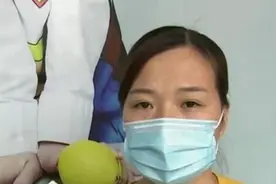 17000买的足金手镯，戴了10天发现有猫腻？店家：只能换不能退图片