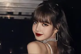 lisa高清无码壁纸第一弹，人间芭比真的爱了图片
