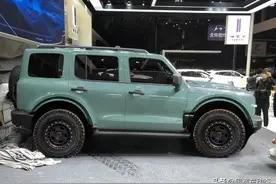 涉水深度965mm，配升降悬架，WEY坦克300发布，11月量产图片