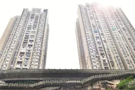 重庆“地狱小区”火了！没点技能都不敢回家，网友：常规操作图片