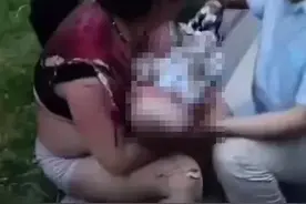 电动车在电梯爆燃，5人被烧伤！对于“推车人是否担责”，网友吵翻了图片