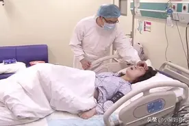 产妇恶露排出体外，丈夫捏鼻子一脸嫌弃，让人觉得心寒图片