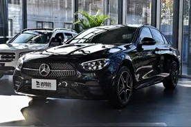 进口的奔驰轿车，配置不输雷克萨斯，油耗低，带你看进口奔驰E级图片