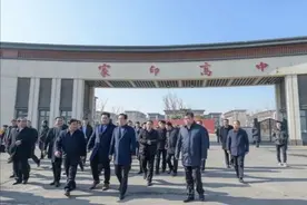 厉害！河南的这所普通高中，人才辈出！杰出校友助力母校新发展图片