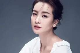 美女明星李晟图片