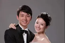 拒绝潘粤明看儿子，和儿子亲昵照不避嫌，董洁的占有欲太强了图片