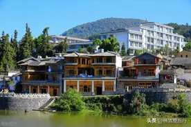 中国最适合养老的古镇：冬暖夏凉，镇上见不到空凋，定居很舒服图片