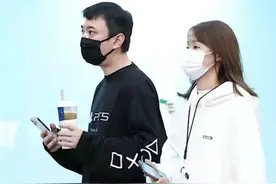 王思聪不拘小节！穿近6万的跑鞋吃路边摊，新女伴不走网红风超美图片
