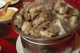 为啥猪肉是中国人餐饮主力？图片