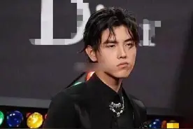 陈飞宇颜值崩塌？曾完美继承陈红基因，今却被吐槽越来越像陈凯歌图片