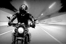 摩托：两个轮子上的快乐与自由图片