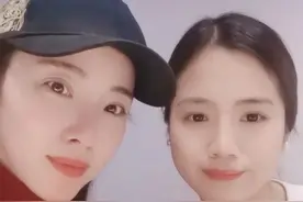 李思思表妹李青昱罕见曝光，素颜清纯气质出众，姐妹俩神似双胞胎图片