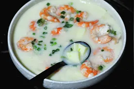 天凉了，我天天给娃做蒸蛋，蒸一蒸，6分钟出锅，鲜美得流口水图片