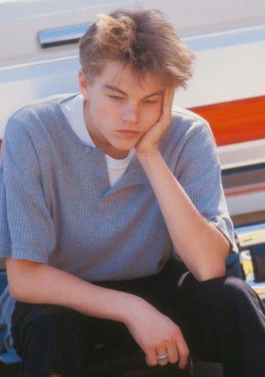 小李获赠玫瑰金人 莱昂纳多为什么叫小李子(莱昂纳多为什么叫小李子)