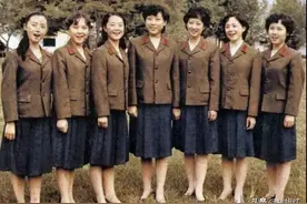 女兵与排长谈恋爱，却被人告发，女兵主动承担全部责任图片