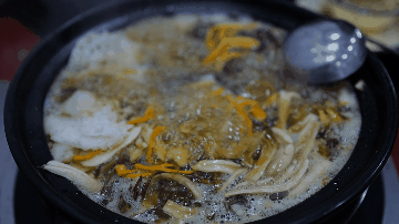 吃蘑菇起鸡皮疙瘩