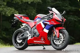 新款F5现身街头 本田CBR600RR 2021款提前看图片