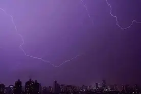 姜典齐：当一个又一个炸雷轰响图片