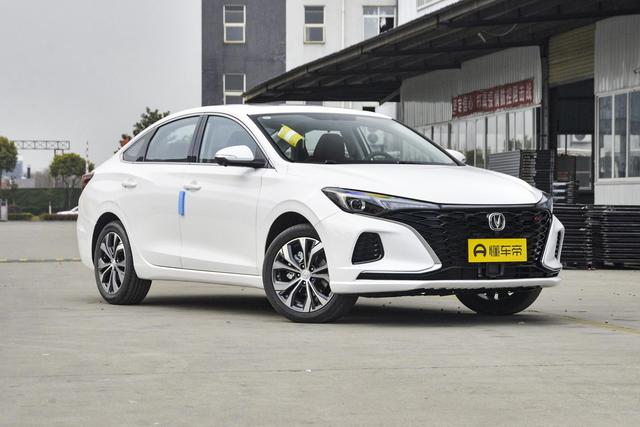 为何说买长安逸动PLUS要选1.4T，多花1万上顶配，值吗？