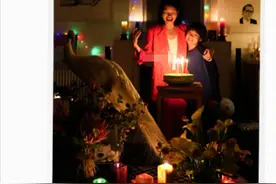 “丑模”吕燕过40岁生日，外籍老公把家大变样，混血儿子颜值逆袭图片