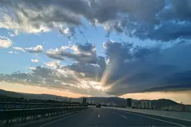 单人单车自驾祁连山大环线图片