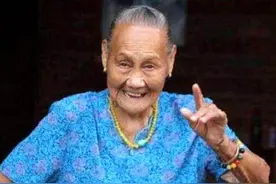 河南农妇银金花医院问诊，胳膊伤疤引来警察，才知道她是抗战英雄图片