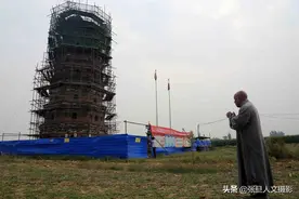 山西一位僧人守护半截子古塔十几年 终于盼到修复的这一天图片