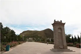 这座一男两女合葬墓，出土一只“癞蛤蟆”，专家：古代女性的最爱图片